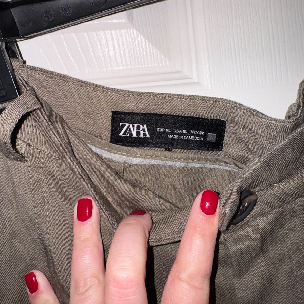 Zara Green Joggers Relaxed Fit - Picture 5 of 5